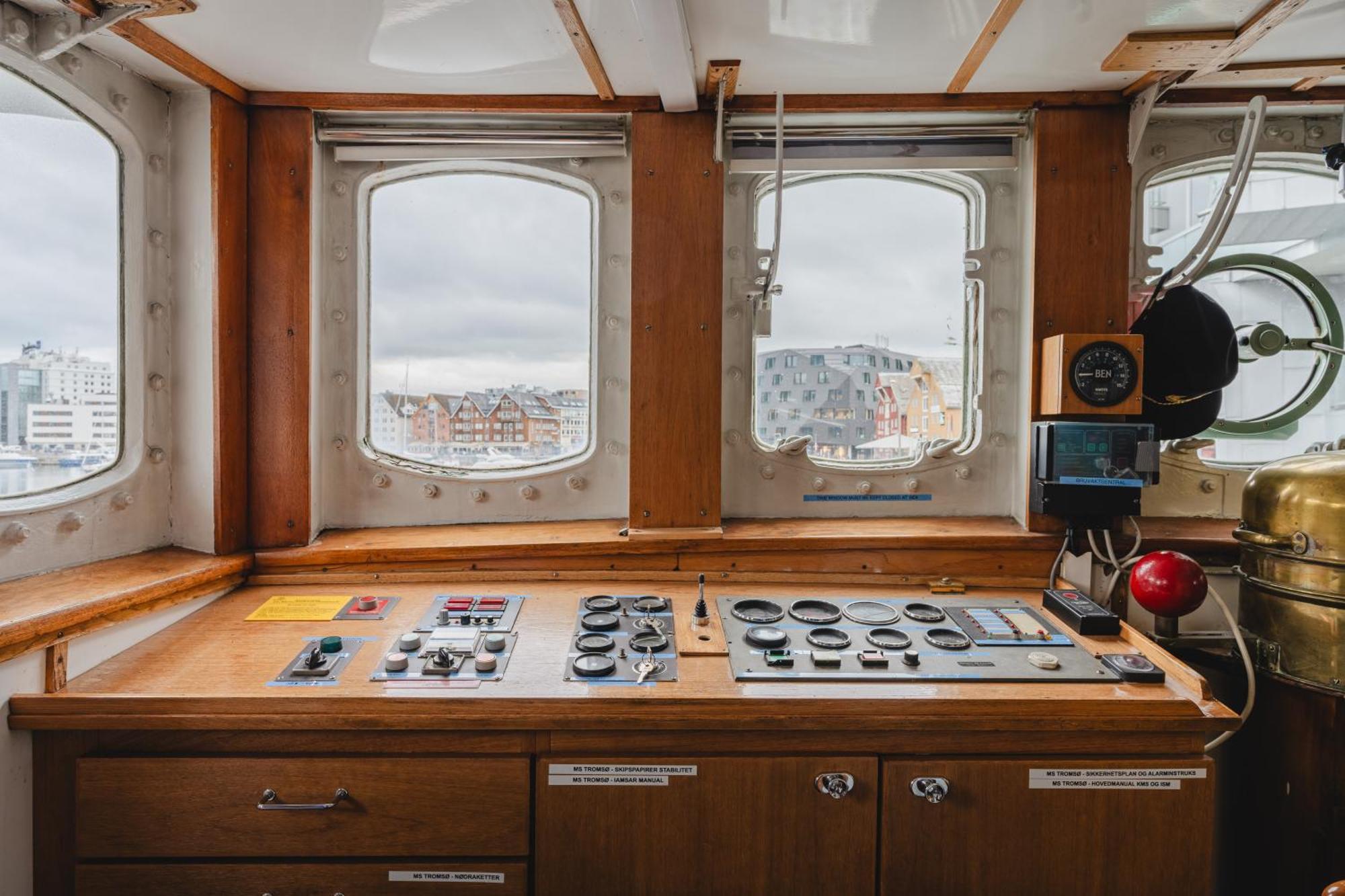 Norwegian Fjord Explorer Line Tromsø Buitenkant foto