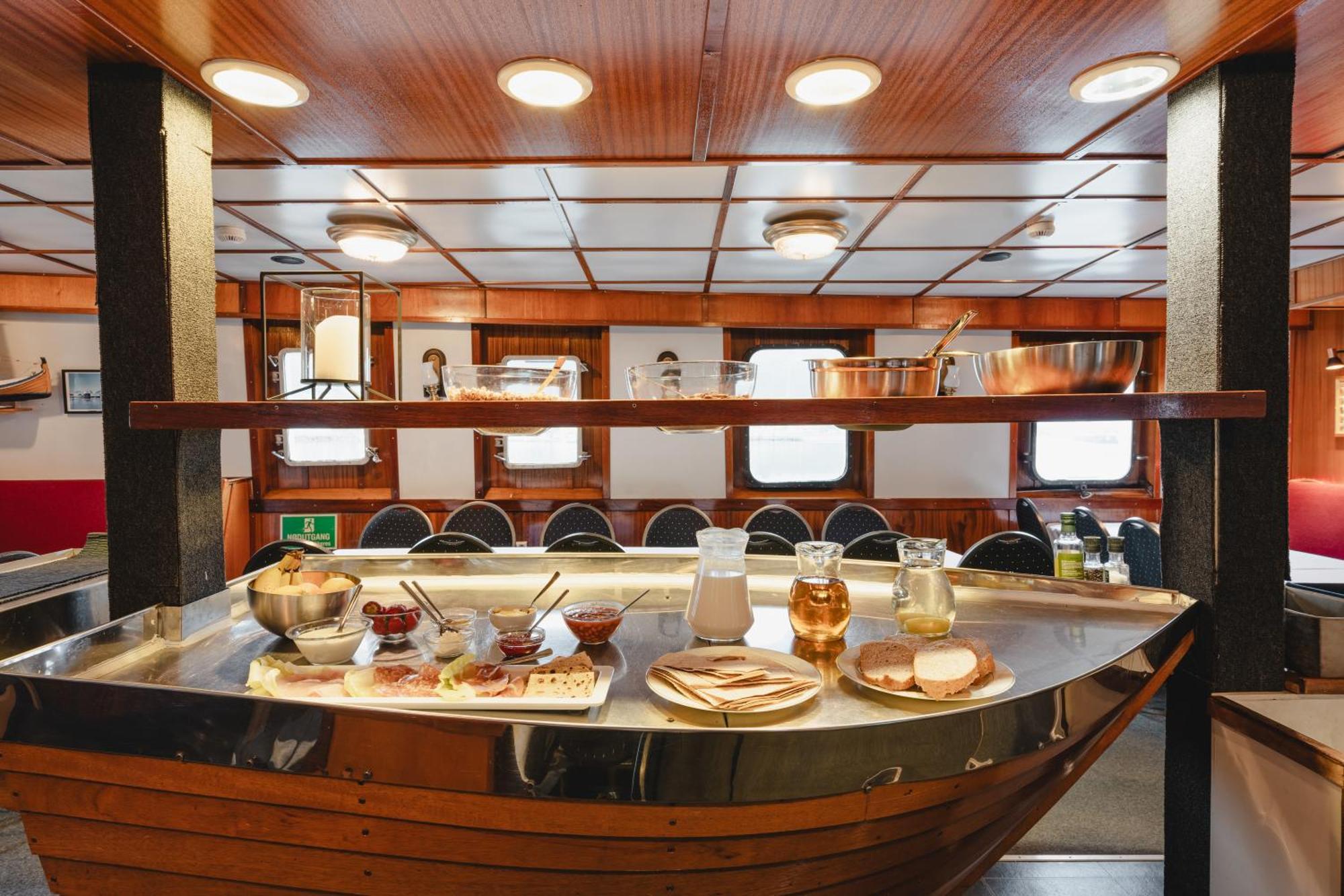 Norwegian Fjord Explorer Line Tromsø Buitenkant foto